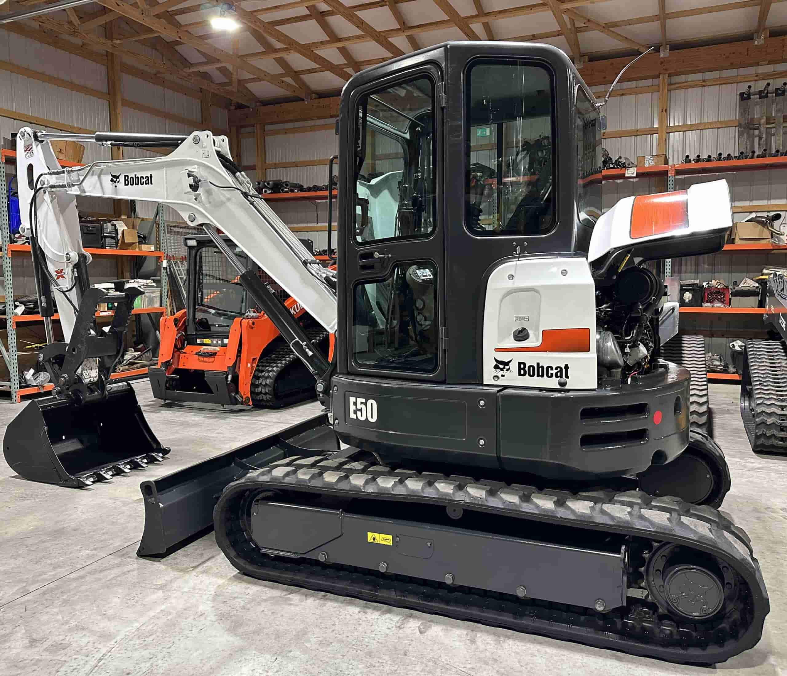 2019 BOBCAT E50
